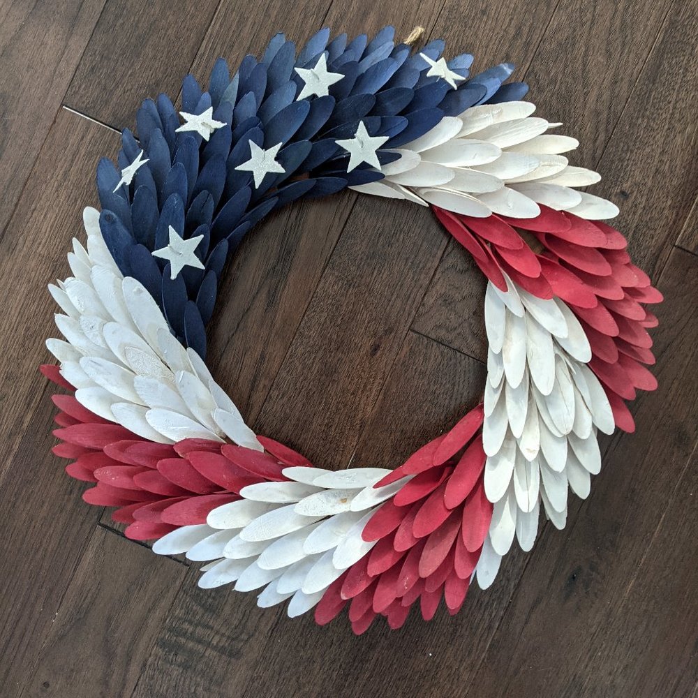 PIER-1 PATRIOTIC RED WHITE BLUE AMERICAN FLAG WREA - Picture 2 of 9
